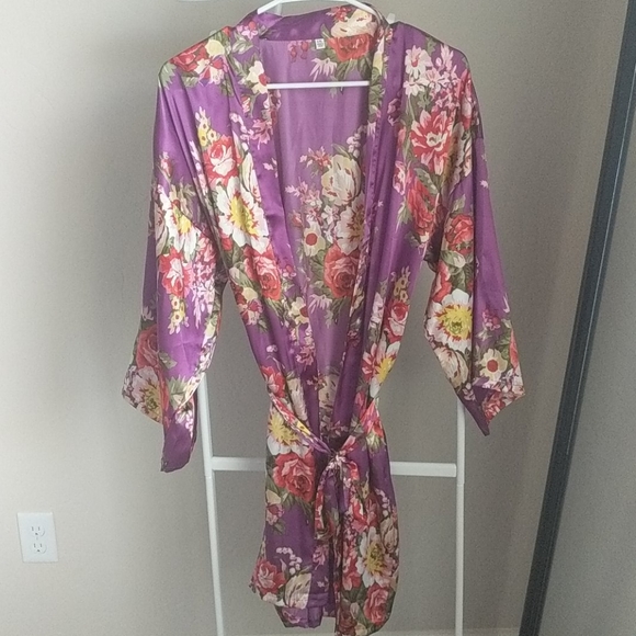 Other - Floral printed robe
